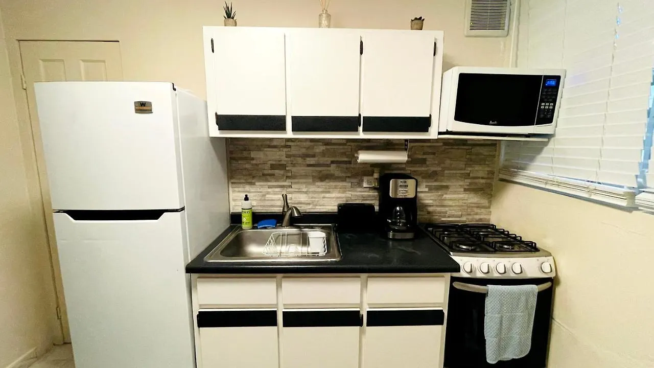 Homey Escape With Patio Access And Free Laundry Ponce 0*,  Puerto Rico